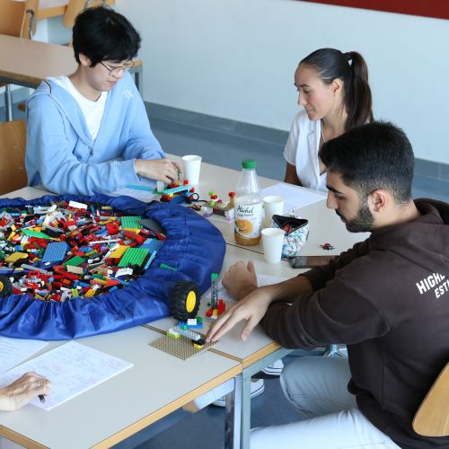 CHANCE KSR: Kreativität fördern mit dem Coaching-Ansatz «Lego Serious Play»